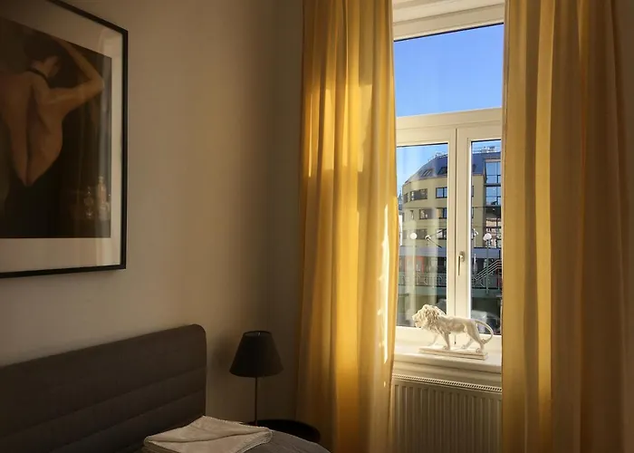 Smart Living Apartment *